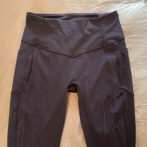 Lulu Lemon Leggings Great Condition - Picture 3 of 6
